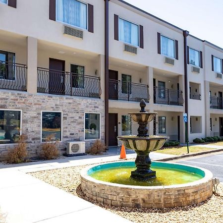 Days Inn By Wyndham College Park Atlanta Airport South Esterno foto